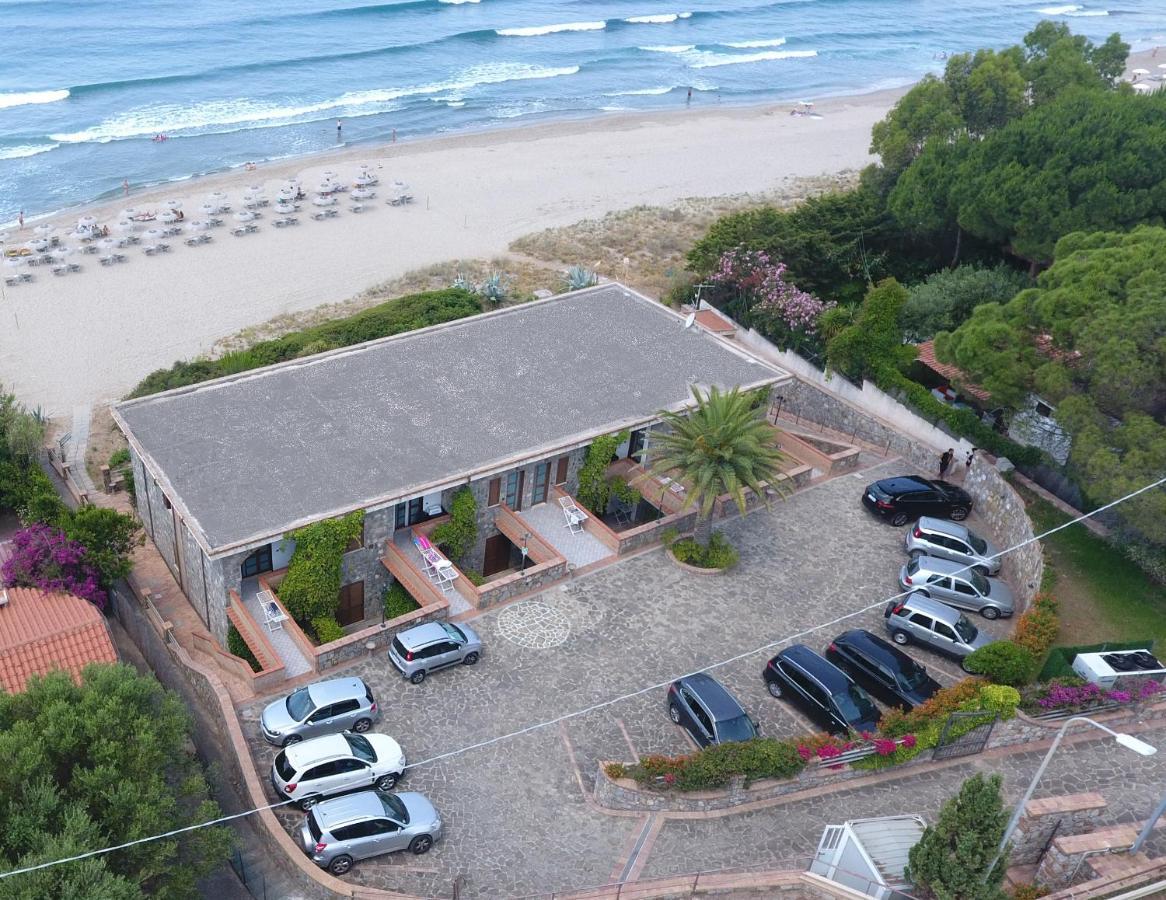 Residence Le Palme - Appartamenti Sul Mare - Spiaggia Tra Palinuro E Caprioli Pisciotta Kültér fotó